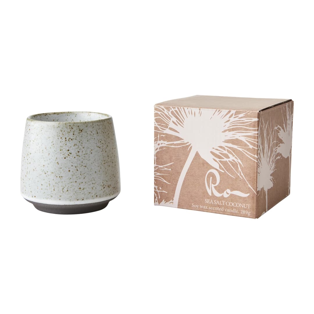 RO Vela aromática Sea Salt & Coconut, color blanco