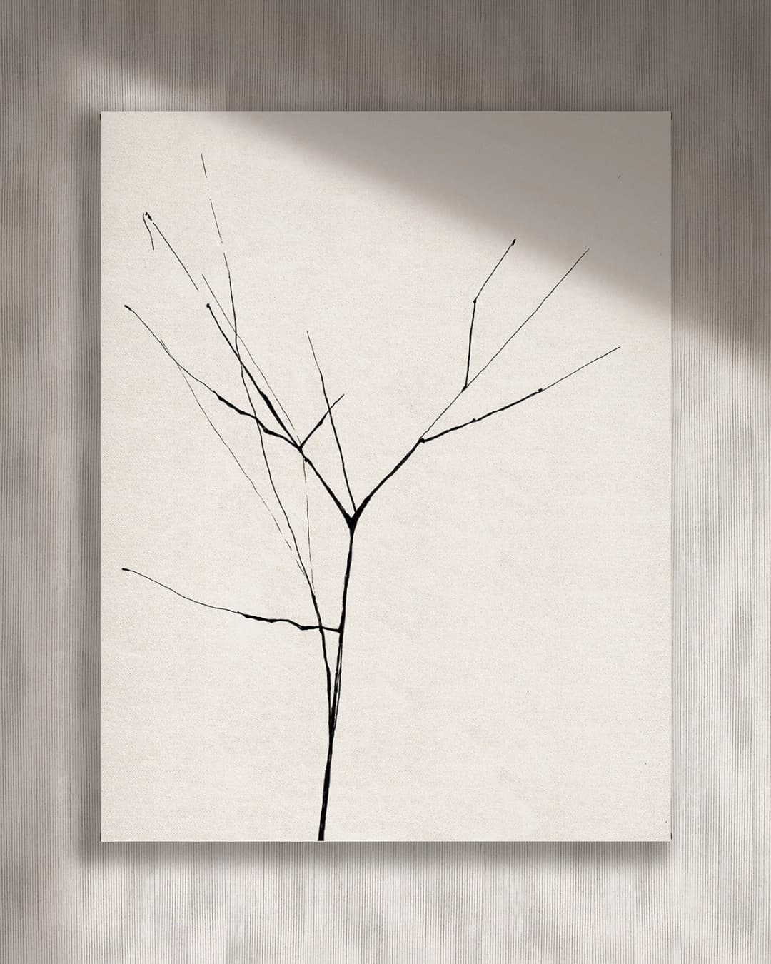 Cuadro Trazo 3 vertical - 70x90 cm / Lona tensada con bastidor + marco de madera negro